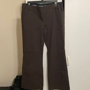 Express brown editor leg size 10